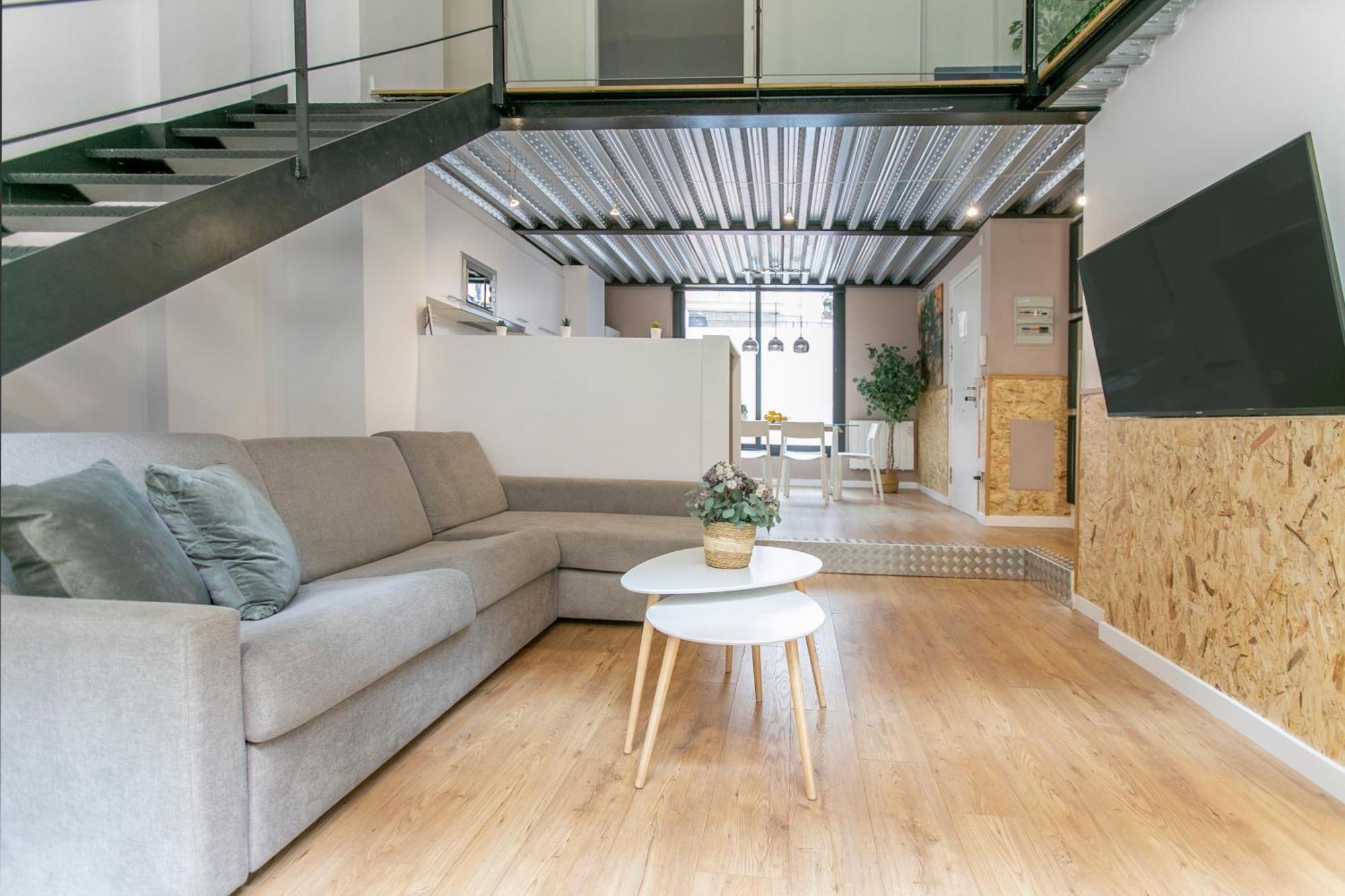 Chic And Modern In Gracia Barcelone