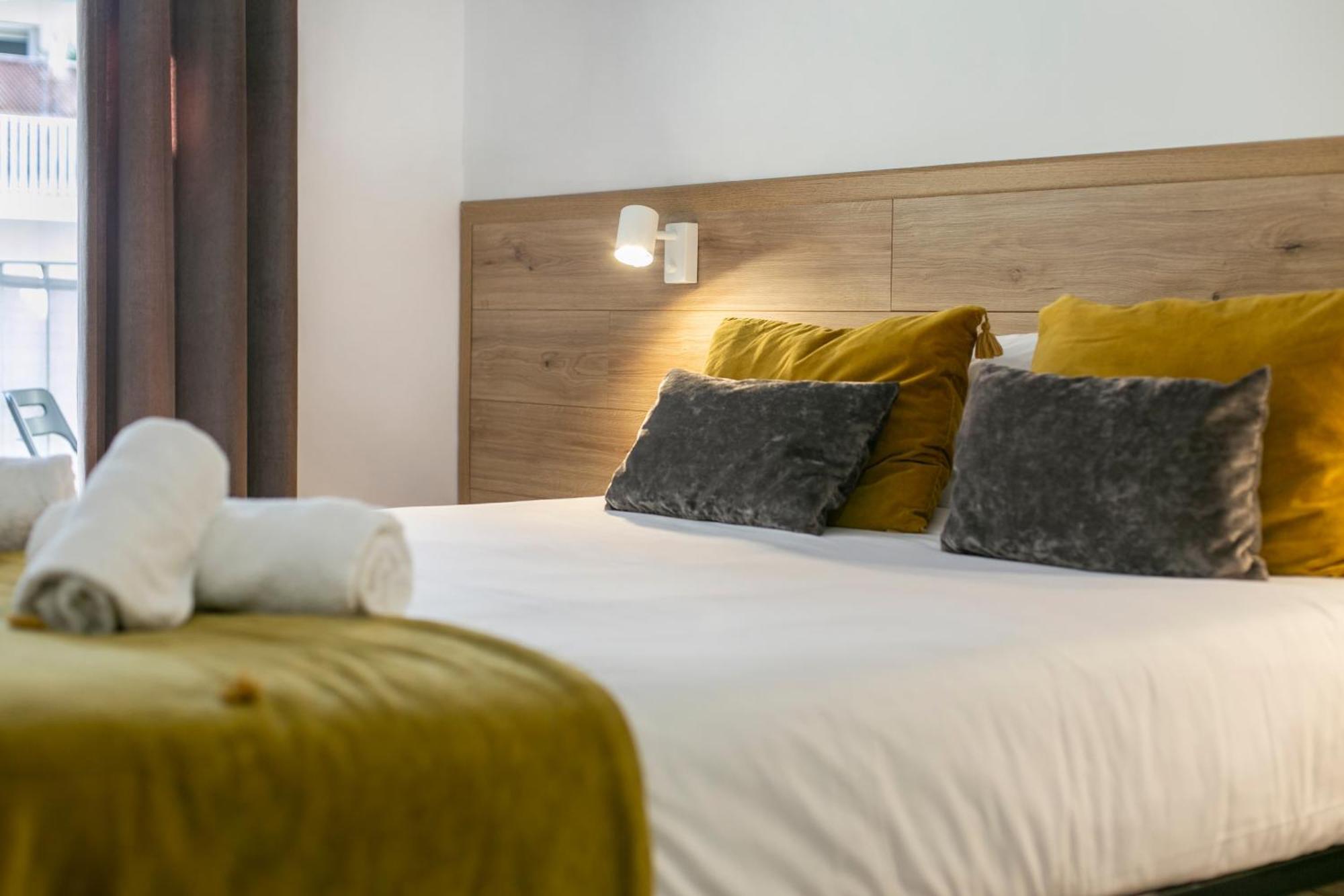Chic And Modern In Gracia Barcelone